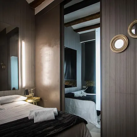 Πανσιόν Cosy Embajador 2*