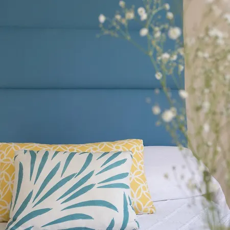 Singular Stays Plaza De La Reina Apartman