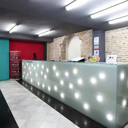 Cosy Tapineria בית הארחה 2*
