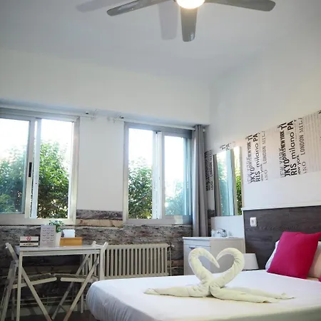 Suits You: Adults-only Centro Historico With Auto Check-in Hotel 2*