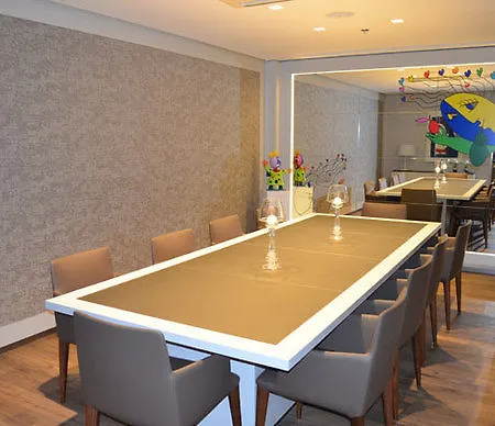 Hotel Sh Colon
