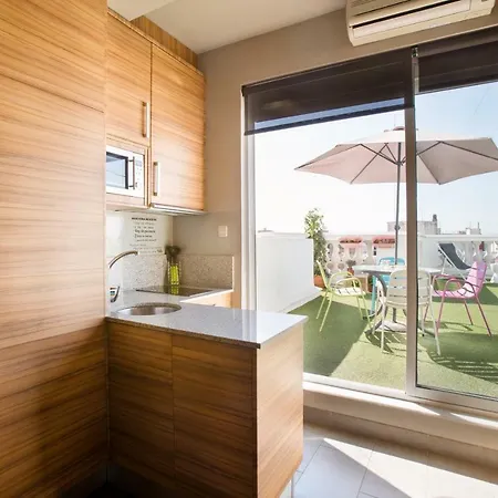 Sky Touristic Attic Apartman Valencia