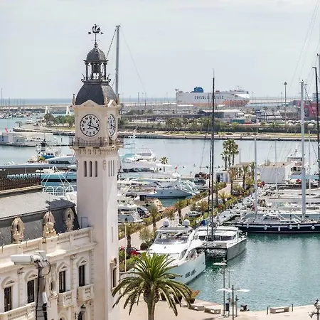 Travel Habitat Port Valencia. فالنسيا