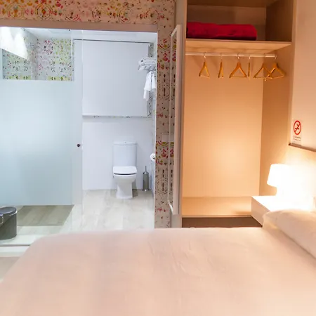 Host & 4* Валенсия