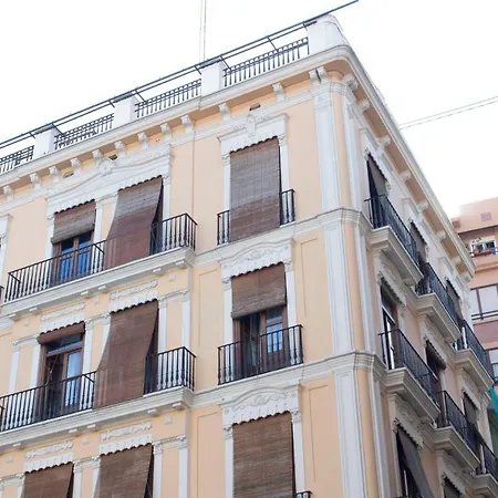 Living - Merced דירה