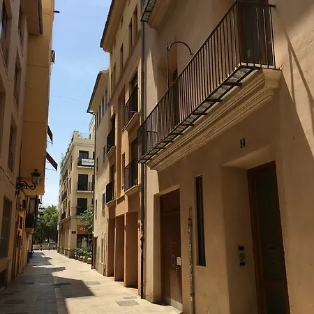 Travel Habitat Plaza Del Pilar.