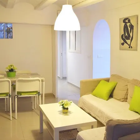 And Benef ゲストハウス バレンシア