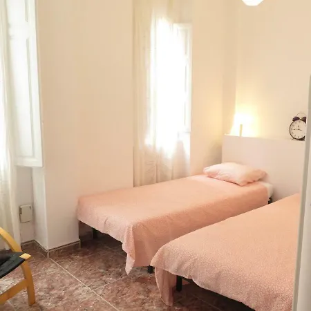 La Roqueta Completo En Pleno Centro Апартаменты *