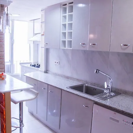 Bright And Spacious Flat At Malvarrosa Apartment