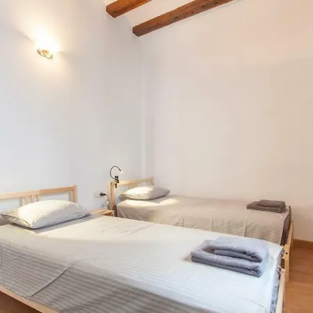 Apartman Luminous Attic Down Town