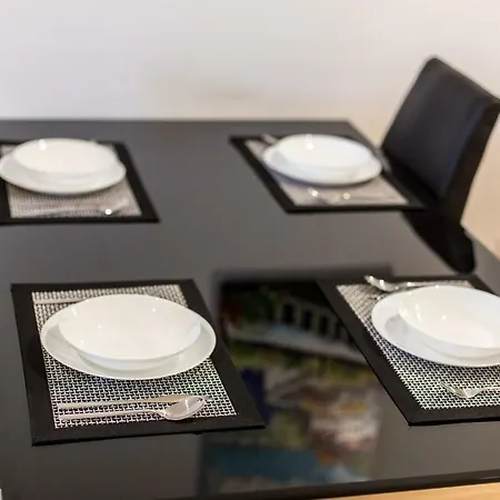 On The Beach,pool,wifi,garage,valencia 瓦伦西亚