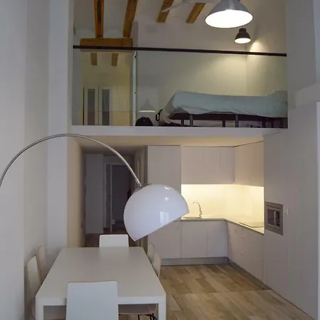 Nwt Station Apartamento *