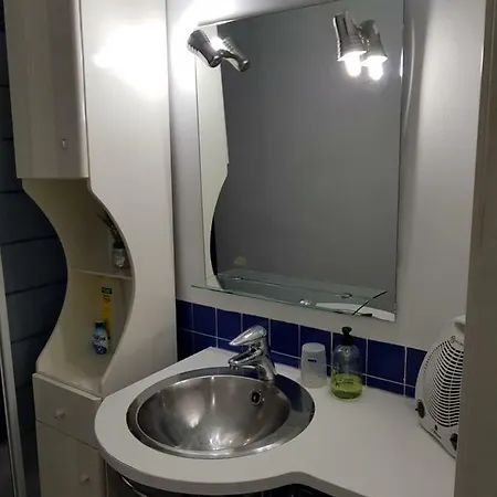 Privada A 1500 Metros De La Playa Habitación en casa particular *