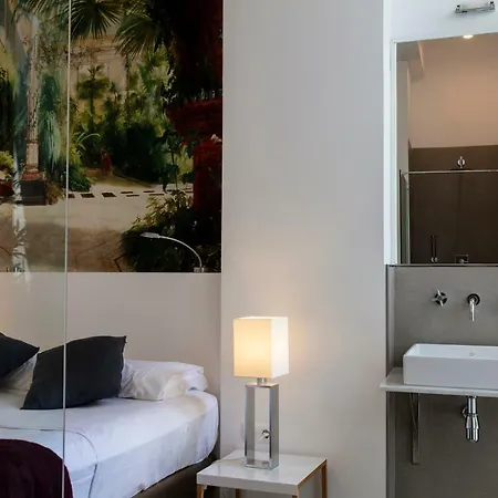 Florit Flats - Serranos