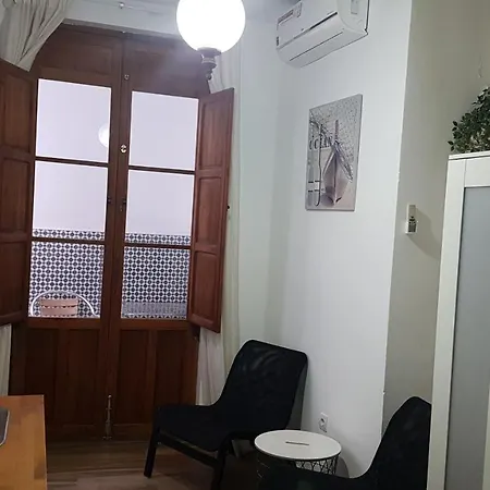 Plaza Redonda Brugada Гостевой дом