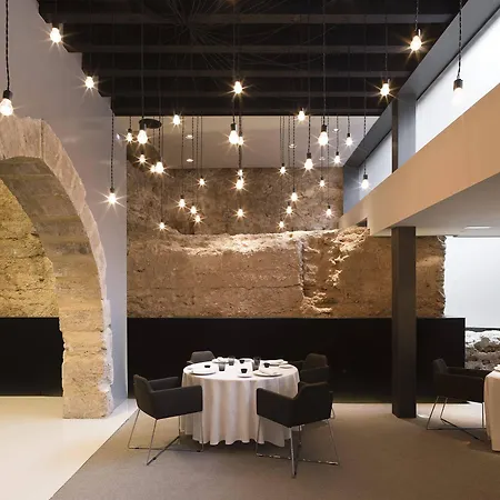 Caro Hotel 5*