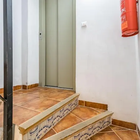 Travel Habitat Plaza De La Virgen Apartment