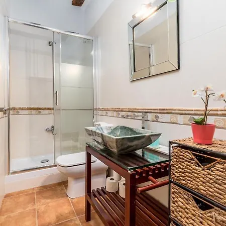 Travel Habitat Plaza De La Virgen Apartment