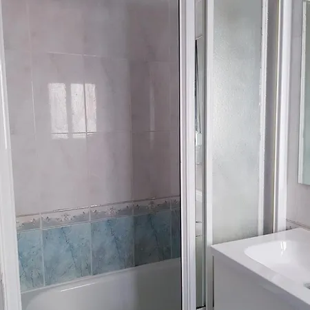アパート Cozy 3 Bedroom 1 Bathroom By Joaquin Sorolla Station