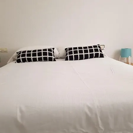 Cozy 3 Bedroom 1 Bathroom By Joaquin Sorolla Station アパート *