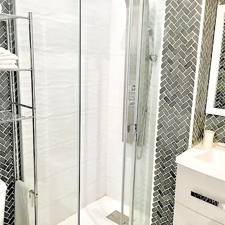 ゲストハウス Oyo Duc De Gaeta