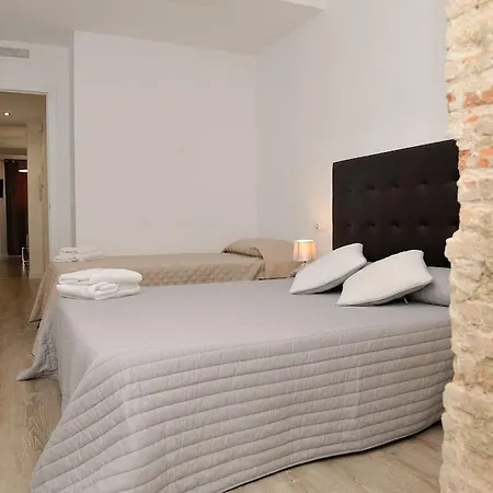 Apartment Travel Habitat Ayuntamiento *