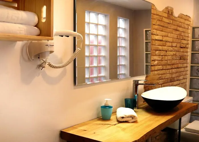 Loft Independiente Con Piscina Compartida En Centro De