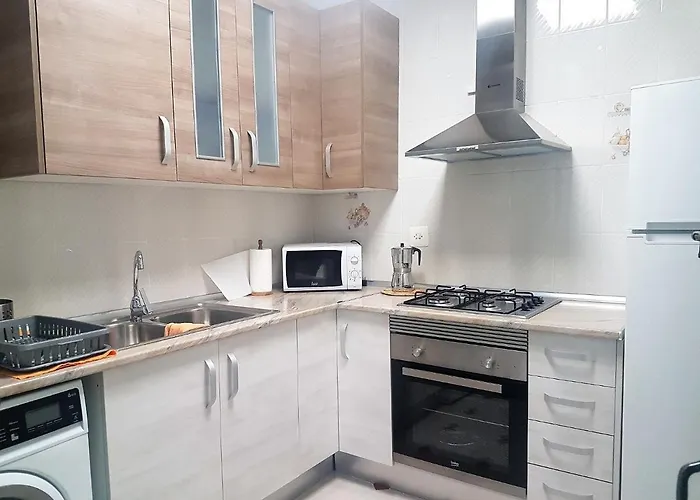 Con Vistas A La Marina Real *