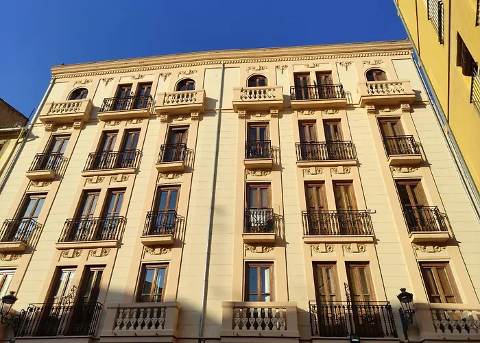 Adarve Flats Apartament *