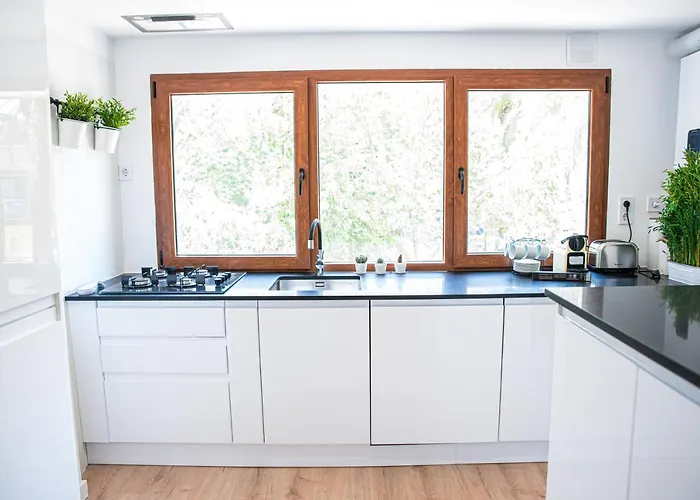 Laura Campanar 아파트 *