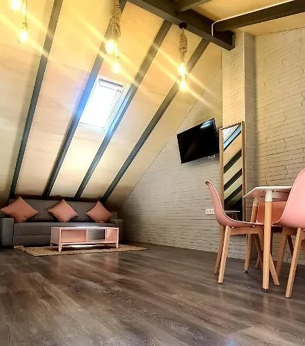 Διαμέρισμα Loft Independiente Con Piscina Compartida En Centro De