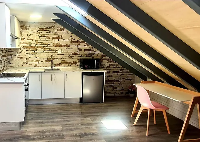 Loft Independiente Con Piscina Compartida En Centro De *