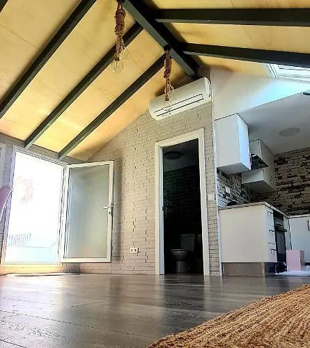 Διαμέρισμα Loft Independiente Con Piscina Compartida En Centro De *