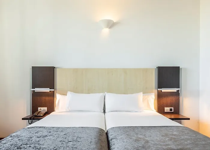 酒店 伊鲁尼阿奎拉4号康福特尔酒店