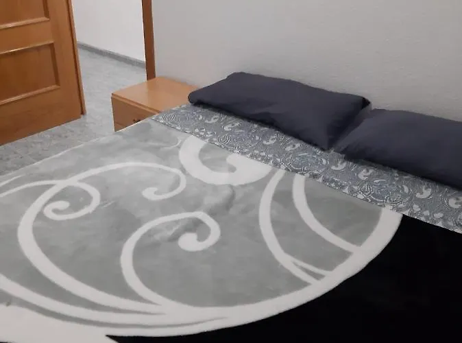 Grande En Piso Compartido Con 2 Adultos 홈스테이 발렌시아