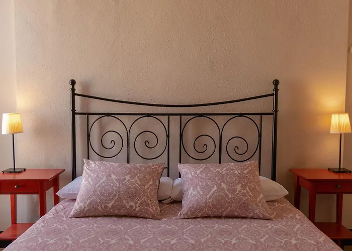 Hi Canovas فندق *