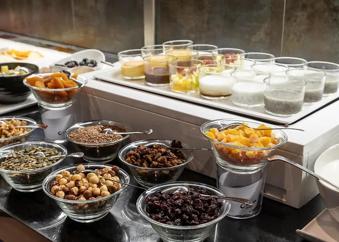 酒店 伊鲁尼阿奎拉4号康福特尔酒店 4*