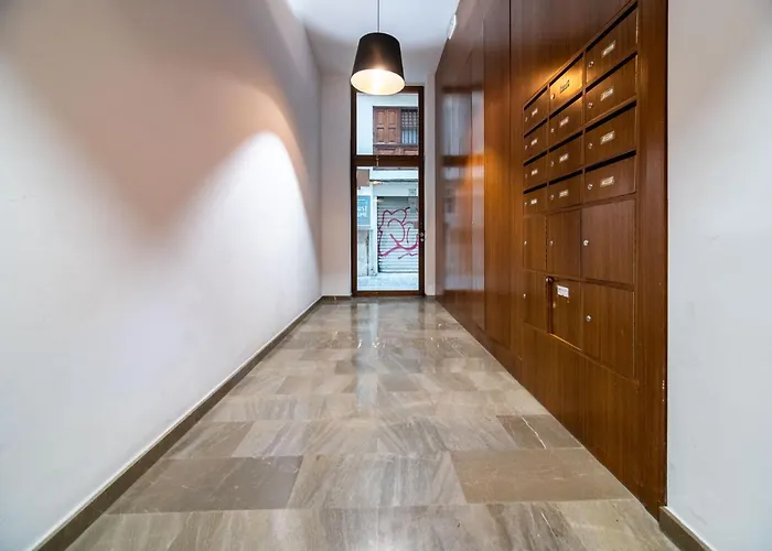 Md Vitoria Center فالنسيا