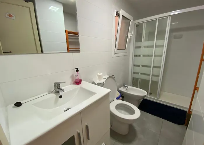 Piso Jovenes Familia Cerca Playa Y Centro . Blasco Ibanez A 아파트 *