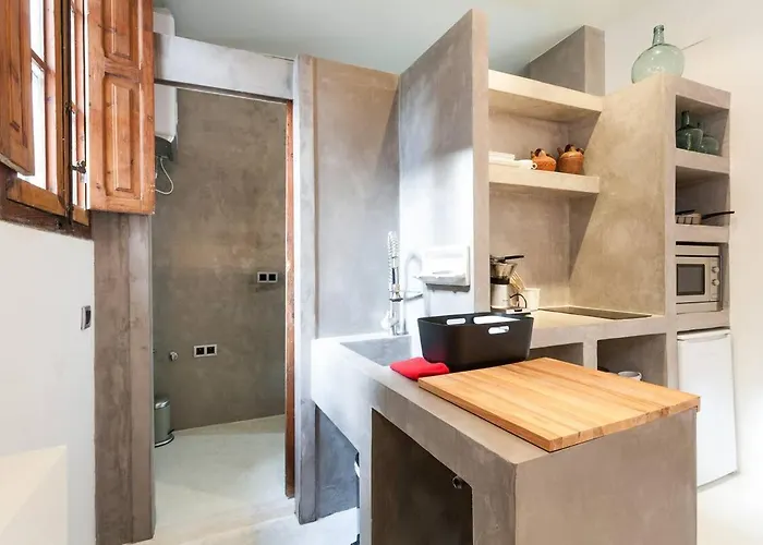 Casita Artista En Edificio Barrio Ruzafa *