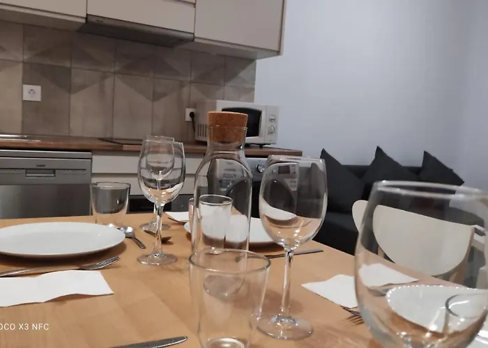 Apartmentsuitespain Playa - Universidades *