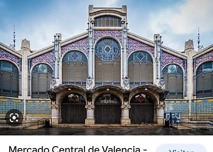 Centro Andando Y Playa Malvarrosa Tranvia فالنسيا