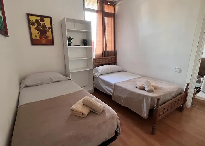 Malvarrosa Comoda Y Sencilla Cerca De La Playa *