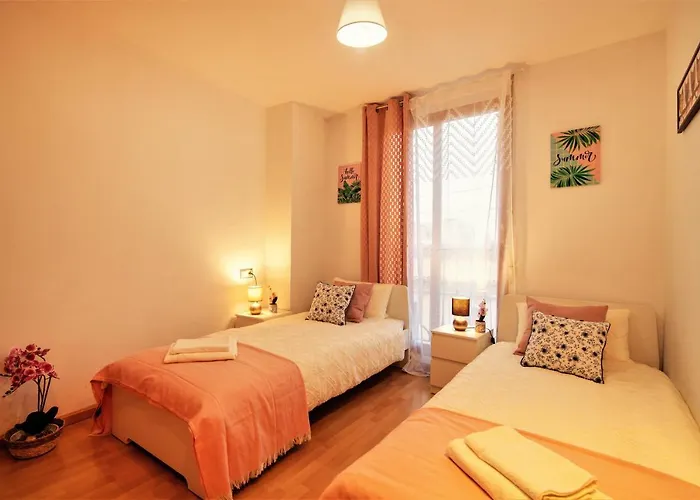 Διαμέρισμα Penthouse Duplex In A 4 Floors Spanish House -8 Min To Center By Metro *