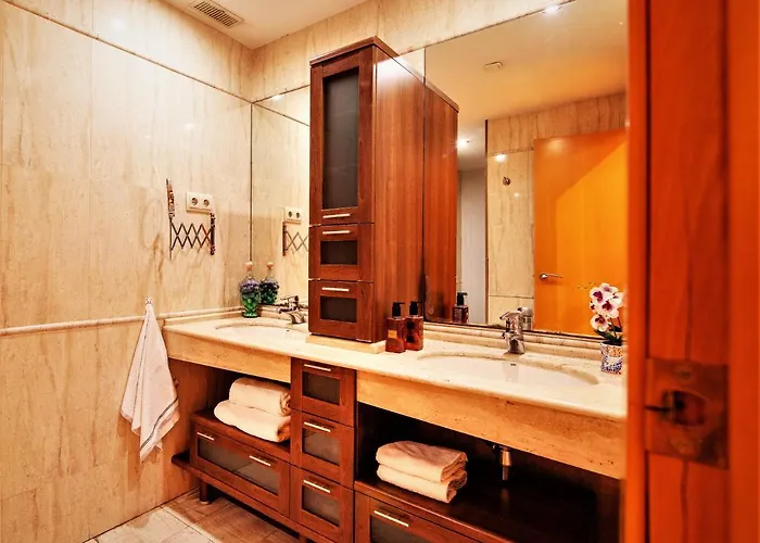 Penthouse Duplex In A 4 Floors Spanish House -8 Min To Center By Metro Βαλένθια