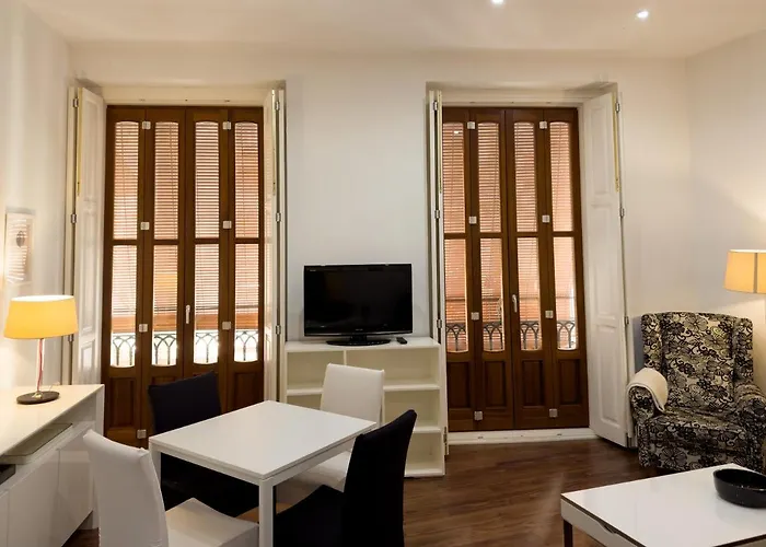 Market - Queen Square - Mid-term Valencia