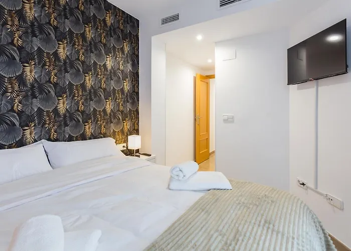 Piso Familiar Cerca Del Centro, Ac Y Wifi Gratis * Valencia