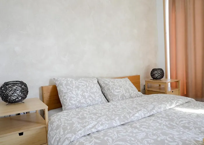 Renovado Y Sofisticado En El Centro De Appartement