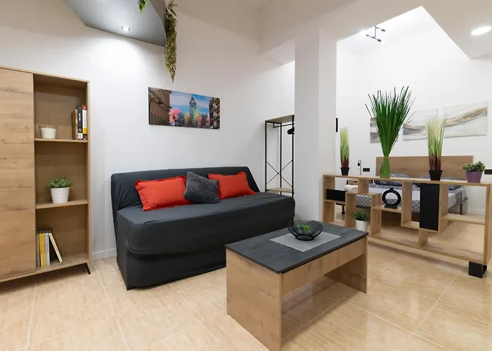 Spacious Oceanografic Flats *