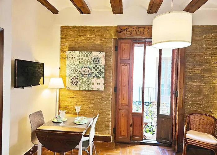 Cerca De La Plaza Redonda شقة فالنسيا